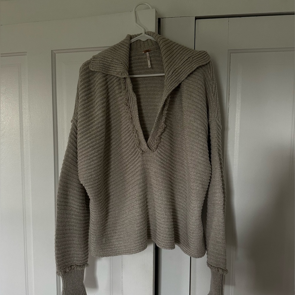 ❌SOLD❌ Free People Sweater